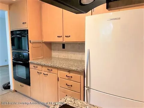 205 E Park St, Saint Johns, MI 48879 photo 21