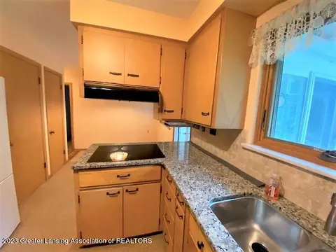 205 E Park St, Saint Johns, MI 48879 photo 19