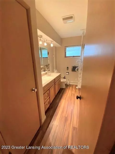 205 E Park St, Saint Johns, MI 48879 photo 38