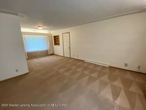 205 E Park St, Saint Johns, MI 48879 photo 13