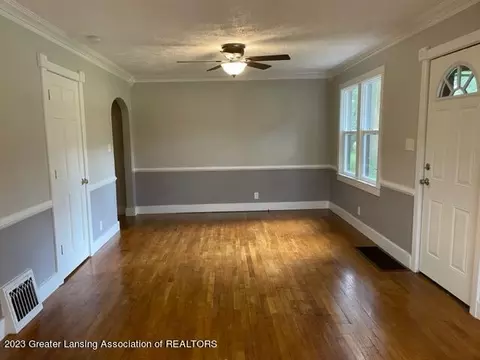 803 E Gibbs St, Saint Johns, MI 48879 photo 6