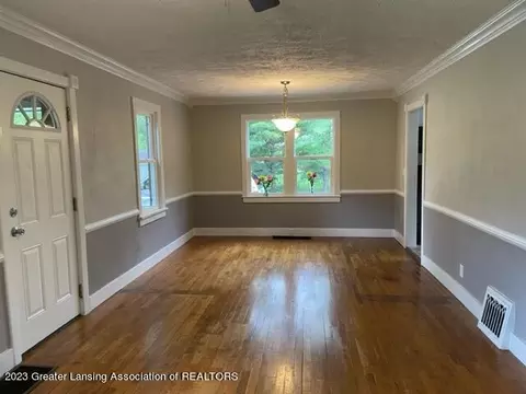 803 E Gibbs St, Saint Johns, MI 48879 photo 7