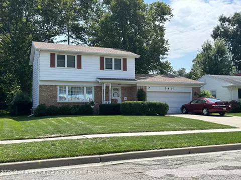3421 Glasgow Dr, Lansing, MI 48911