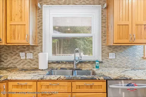 2406 E Herbison Rd, Bath, MI 48808 photo 16