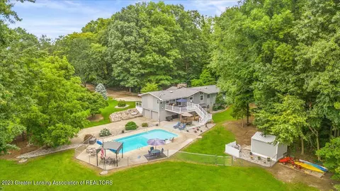 2406 E Herbison Rd, Bath, MI 48808 photo 2