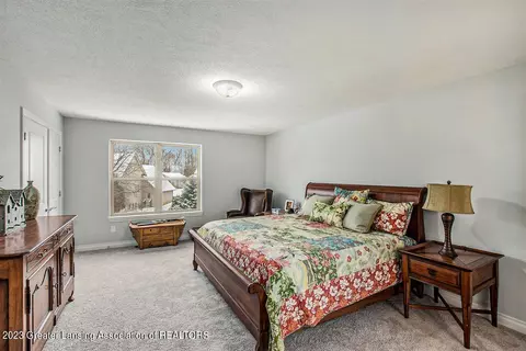 16923 Willowbrook Dr, Haslett, MI 48840 photo 18