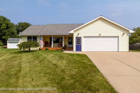 1541 Stonehaven Dr, Holt, MI 48842