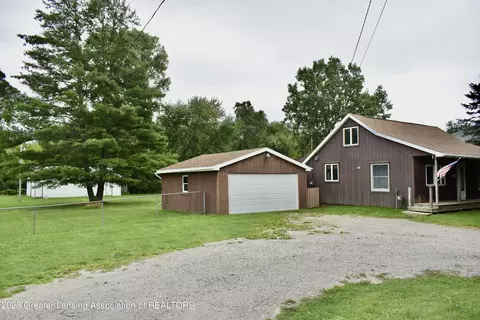 2180 Washington Rd, Lansing, MI 48911