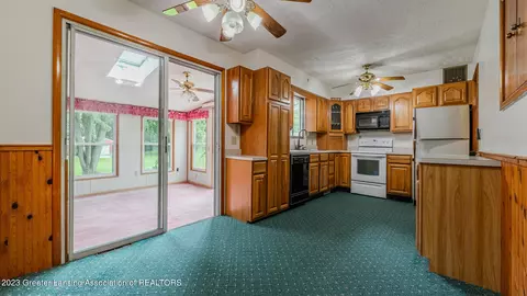 11476 W River Dr, Dewitt, MI 48820 photo 12
