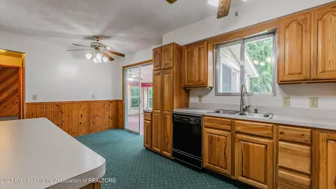 11476 W River Dr, Dewitt, MI 48820 photo 14