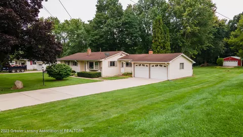 11476 W River Dr, Dewitt, MI 48820 photo 3