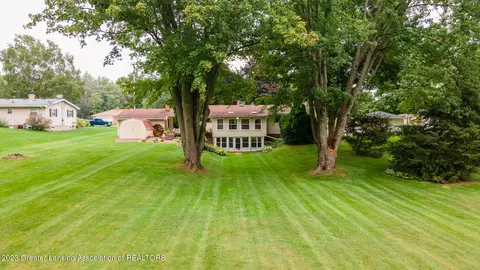 11476 W River Dr, Dewitt, MI 48820 photo 7