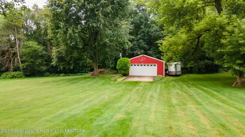 11476 W River Dr, Dewitt, MI 48820 photo 6