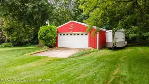 11476 W River Dr, Dewitt, MI 48820 photo 4