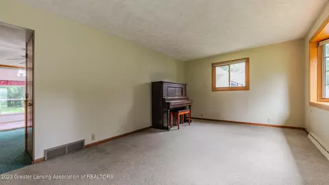 11476 W River Dr, Dewitt, MI 48820 photo 11