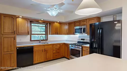 6211 E Lake Dr, Haslett, MI 48840 photo 14