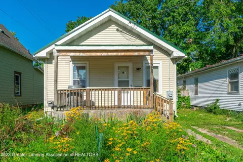 428 S Magnolia Ave, Lansing, MI 48912