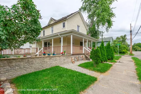 1245 Taft St, Lansing, MI 48906