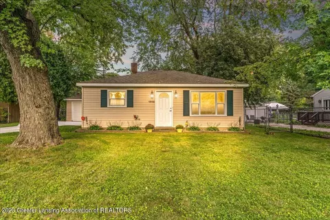1902 Adelpha Ave, Holt, MI 48842