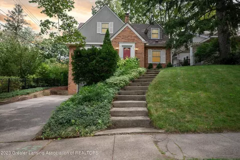 220 Kensington Rd, East Lansing, MI 48823
