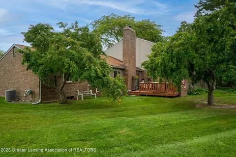 828 Montevideo Dr #E, Lansing, MI 48917 photo 27