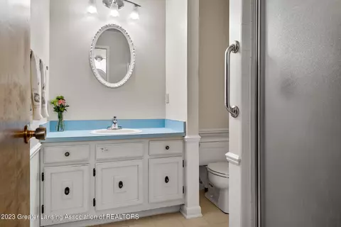 828 Montevideo Dr #E, Lansing, MI 48917 photo 24