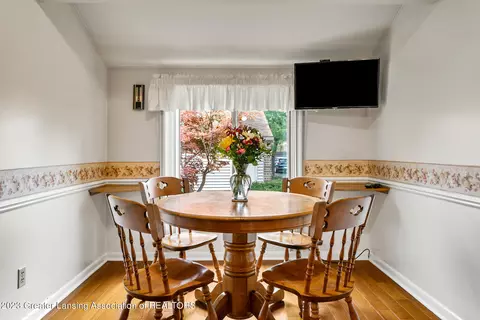 828 Montevideo Dr #E, Lansing, MI 48917 photo 14