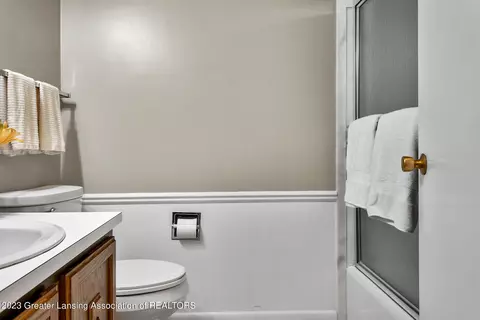 828 Montevideo Dr #E, Lansing, MI 48917 photo 21