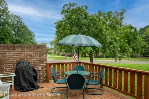 828 Montevideo Dr #E, Lansing, MI 48917 photo 28