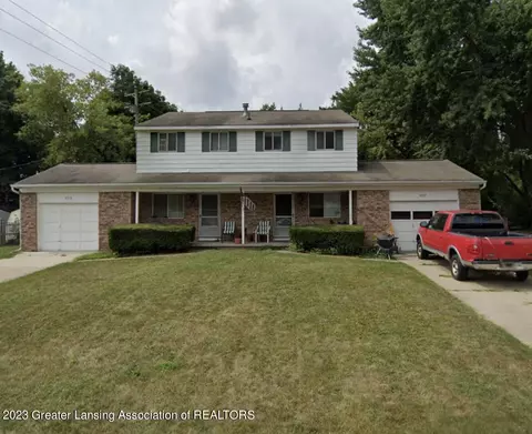 5715 Pineridge Dr, Haslett, MI 48840