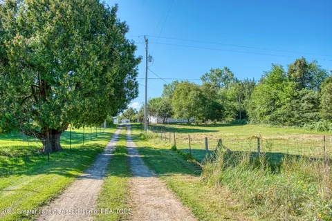 709 W Dewey Rd, Owosso, MI 48867 photo 53