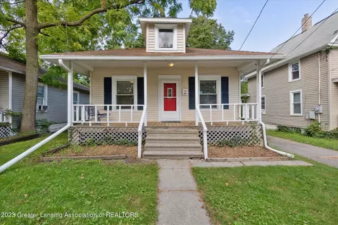 324 Clifford St, Lansing, MI 48912