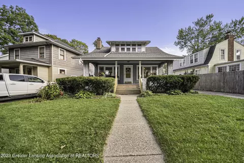 1521 S Genesee Dr, Lansing, MI 48915