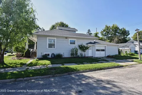400 Strathmore Rd, Lansing, MI 48910 photo 22