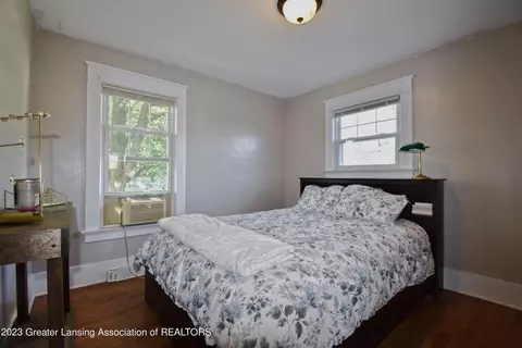 400 Strathmore Rd, Lansing, MI 48910 photo 12