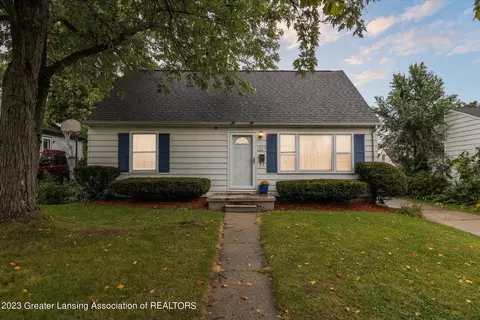 1906 W Rundle Ave, Lansing, MI 48910