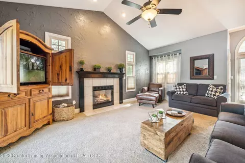 619 Looking Glass Glen Dr, Dewitt, MI 48820 photo 10