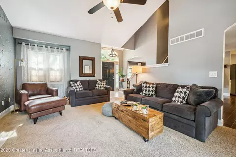 619 Looking Glass Glen Dr, Dewitt, MI 48820 photo 11