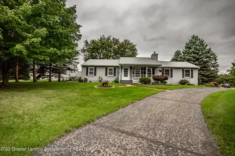 2463 Tiffany Ln, Holt, MI 48842