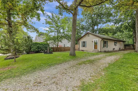 5994 Martinus St, Haslett, MI 48840 photo 16