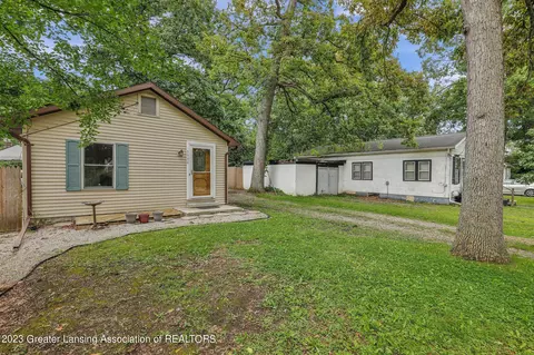5994 Martinus St, Haslett, MI 48840 photo 17