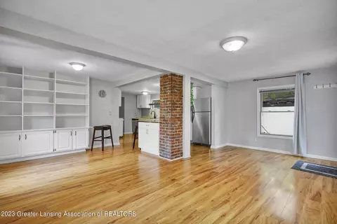 5994 Martinus St, Haslett, MI 48840 photo 3