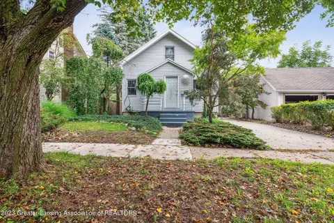812 Durant St, Lansing, MI 48915