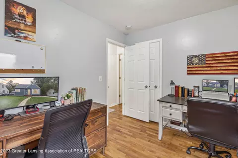 4005 Devonshire Ave, Lansing, MI 48910 photo 17