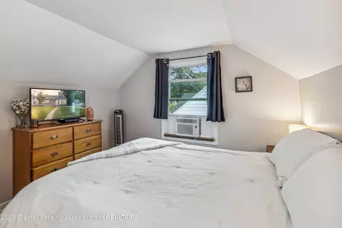 4005 Devonshire Ave, Lansing, MI 48910 photo 21