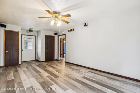 504 N Dibble Ave, Lansing, MI 48917 photo 7