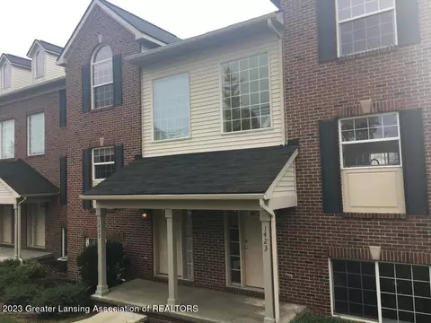 1425 Academy Ln, Lansing, MI 48906