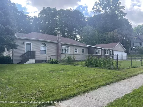 604 Leslie St, Lansing, MI 48912