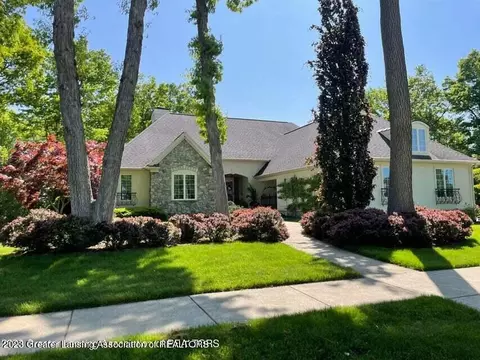 5080 E Hawk Hollow Dr, Bath, MI 48808 photo 1
