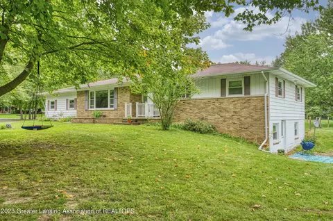 5740 N Williamston Rd, Williamston, MI 48895